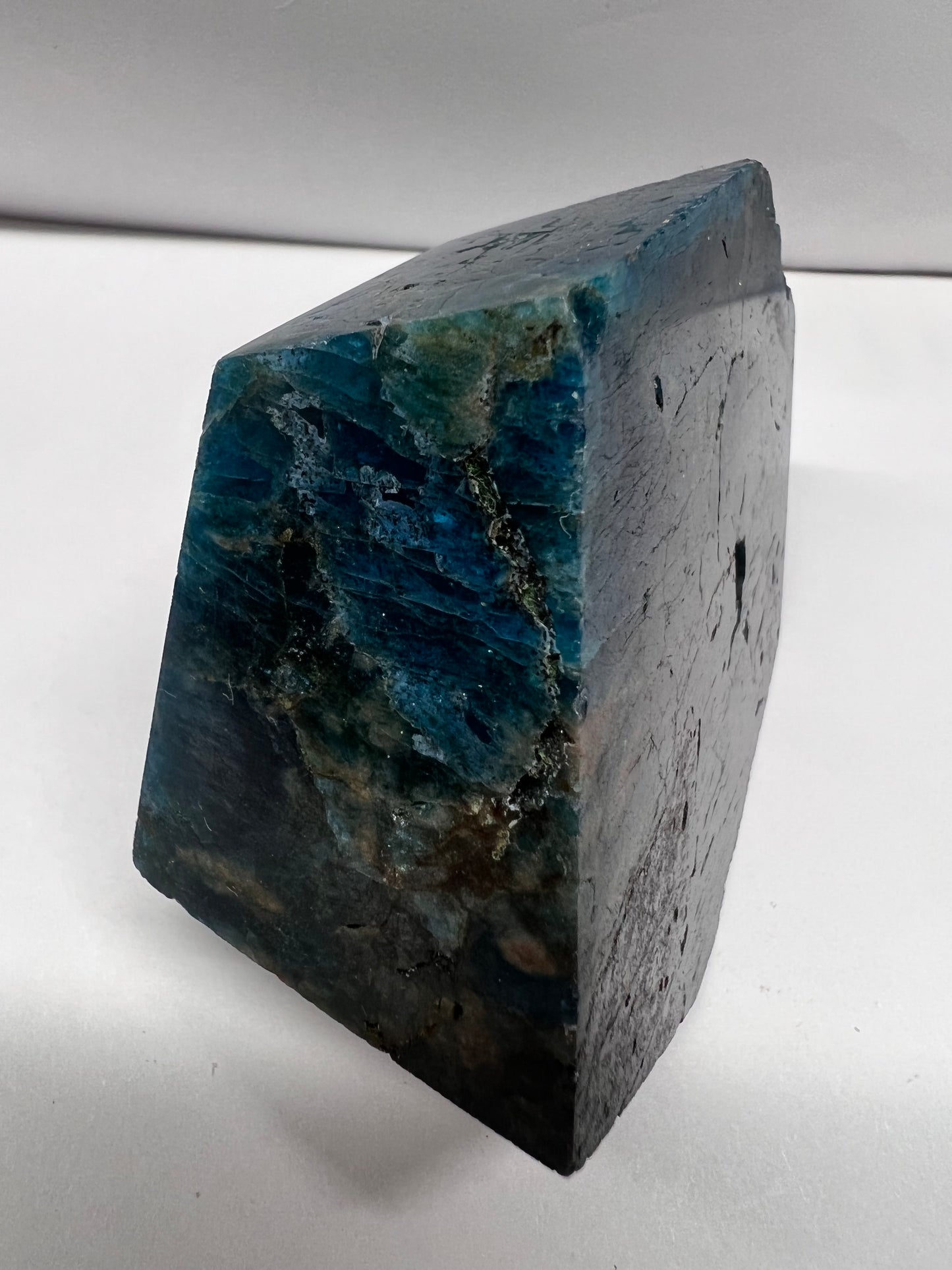 Polished-blue apatite